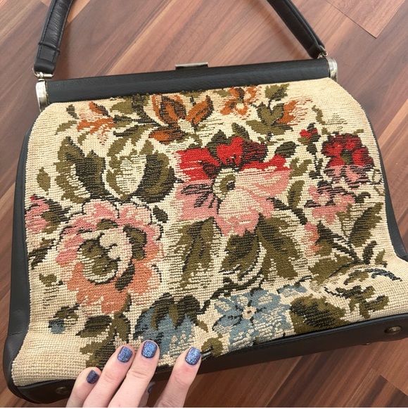 Vintage Floral Carpet Bag - Picture 8 of 12